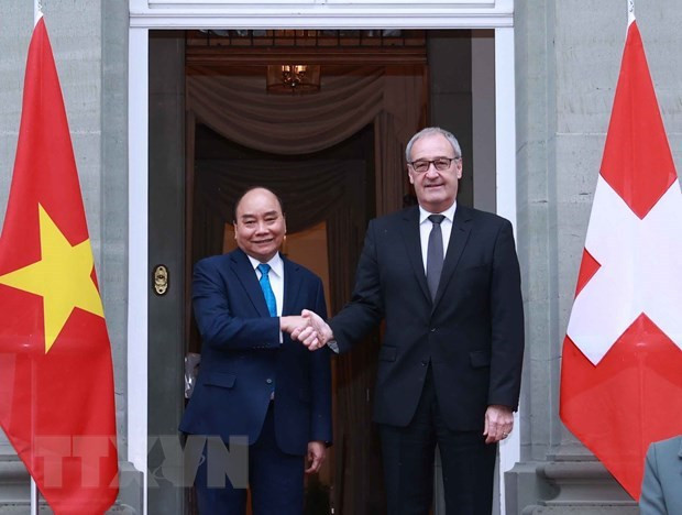 越共中央对外部部长强化党际外交、公共外交和民间外交的结合 ảnh 2 越共中央对外部部长强化党际外交、公共外交和民间外交的结合 ảnh 2