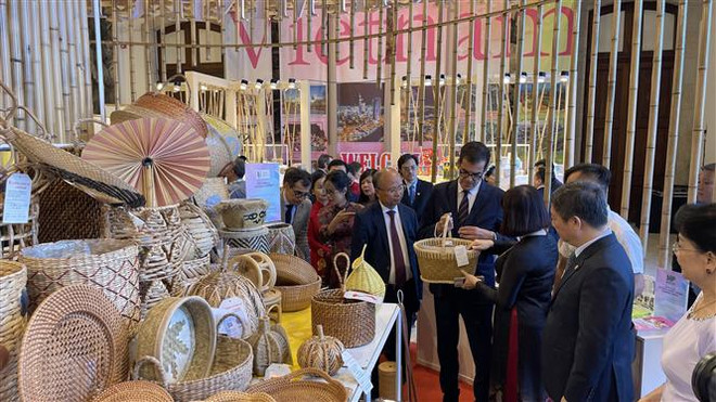 胡志明市越南节特色亮相葡萄牙波尔图 ảnh 1 胡志明市越南节特色亮相葡萄牙波尔图 ảnh 1