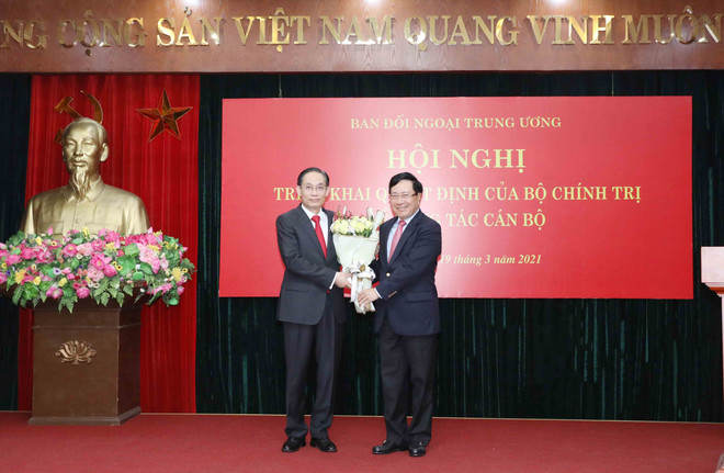 黎怀忠同志被任命为越共中央对外部部长 ảnh 1 黎怀忠同志被任命为越共中央对外部部长 ảnh 1