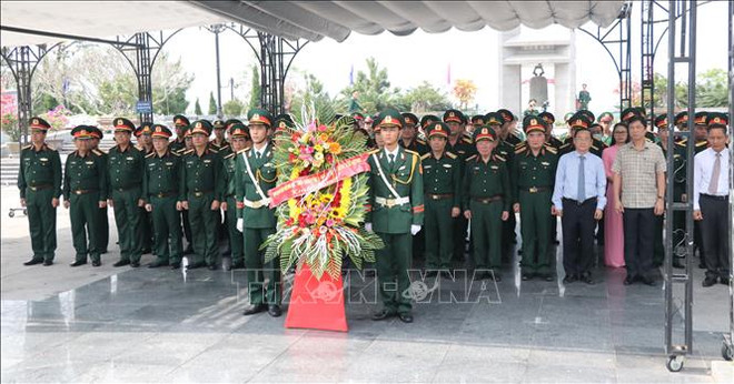 广治省举行9号公路-南寮战役胜利50周年纪念活动 ảnh 1