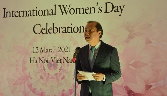 越南外交部举行“三八”国际妇女节各国和国际组织驻河内女大使、女首席代表见面会 ảnh 2 越南外交部举行“三八”国际妇女节各国和国际组织驻河内女大使、女首席代表见面会 ảnh 2