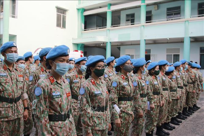 新冠肺炎疫情:为即将赴南苏丹参加维和行动的战士接种新冠疫苗 ảnh 2 新冠肺炎疫情:为即将赴南苏丹参加维和行动的战士接种新冠疫苗 ảnh 2