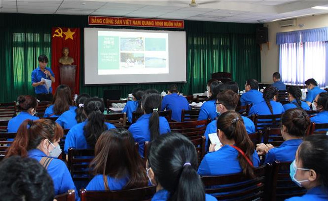 庆和省举行 “致力于绿色海洋”论坛 ảnh 1