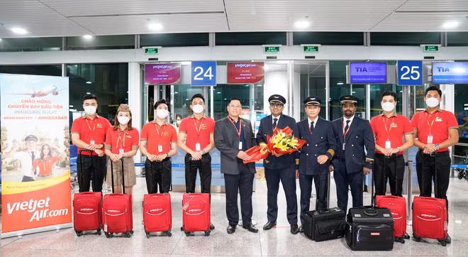 越捷开通河内和胡志明市至印度艾哈迈达巴德的两条直达航线 ảnh 2