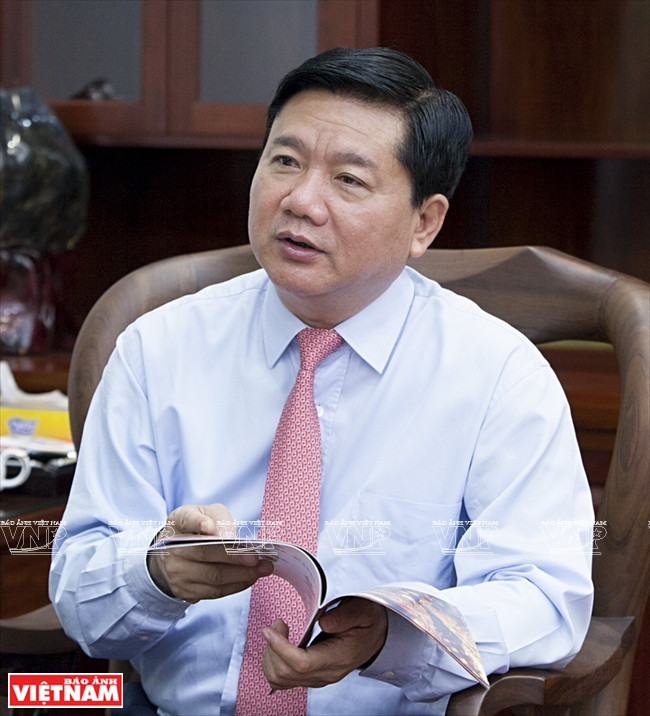 胡志明市——2025年展望 ảnh 1 胡志明市——2025年展望 ảnh 1