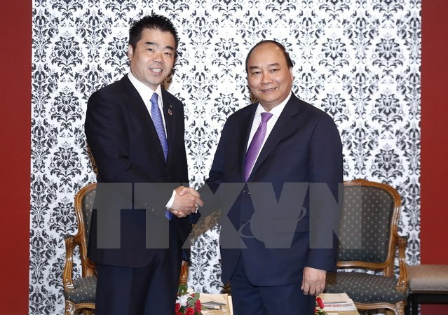 越南政府总理阮春福访问日本大阪府 ảnh 1 越南政府总理阮春福访问日本大阪府 ảnh 1