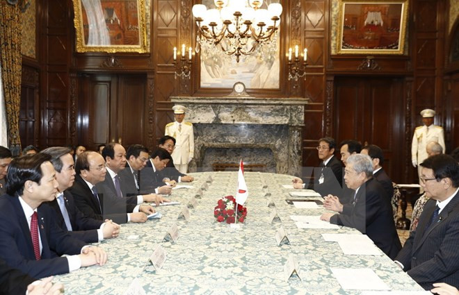 阮春福总理圆满结束对日本进行正式访问并出席亚洲未来国际会议之旅 ảnh 2 阮春福总理圆满结束对日本进行正式访问并出席亚洲未来国际会议之旅 ảnh 2