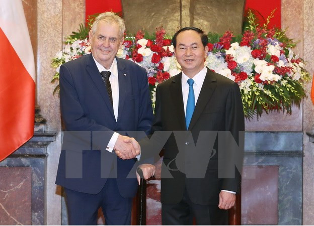 旅捷越南人对捷克总统米洛什•泽曼访越之旅充满期望 ảnh 1