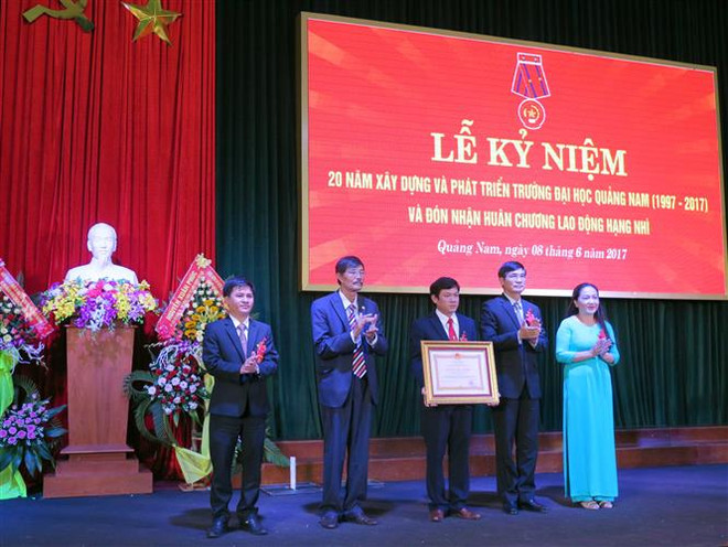 越南广南大学为老挝学生提供培训 ảnh 1