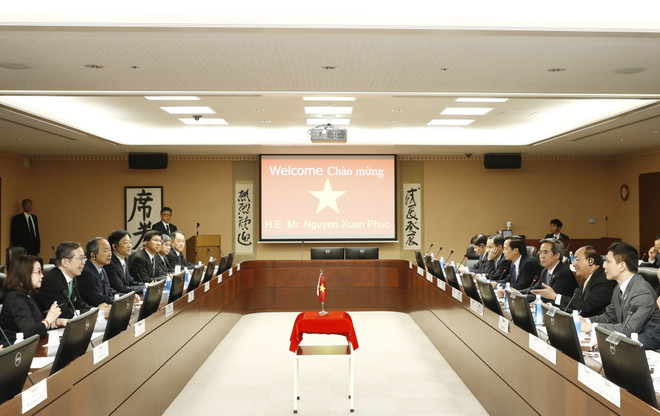 阮春福总理参观日本电产 圆满结束对日本进行的正式访问 ảnh 1