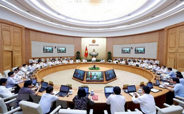 越南政府发布8月份例行会议决议:确保重点工程项目按期保质完成 ảnh 1 越南政府发布8月份例行会议决议:确保重点工程项目按期保质完成 ảnh 1