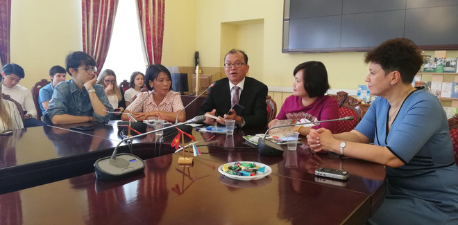 “越南语与俄语及俄文化的交流”座谈会在俄罗斯举行 ảnh 1 “越南语与俄语及俄文化的交流”座谈会在俄罗斯举行 ảnh 1