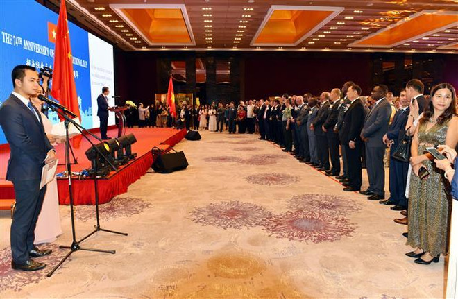 越南国庆74周年纪念典礼在中国隆重举行 ảnh 1 越南国庆74周年纪念典礼在中国隆重举行 ảnh 1