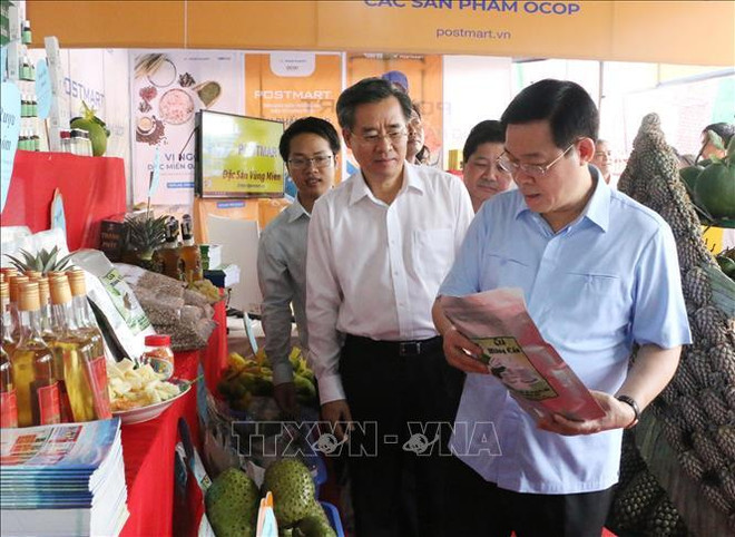 越南政府副总理王廷惠:以人民为新农村建设的主体 ảnh 2 越南政府副总理王廷惠:以人民为新农村建设的主体 ảnh 2