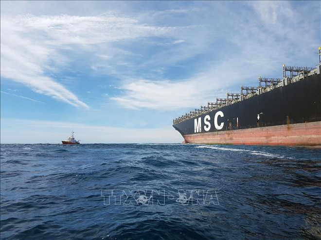 成功救助在越南黄沙海域遇险的外籍人员 ảnh 2 成功救助在越南黄沙海域遇险的外籍人员 ảnh 2