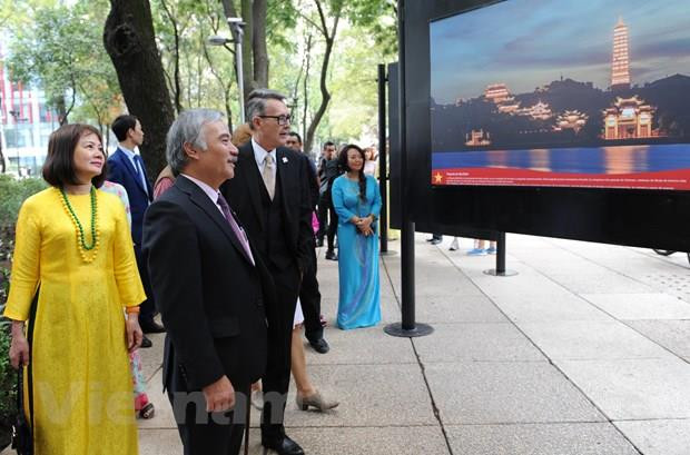越南风土人情图片展在墨西哥举行 ảnh 2 越南风土人情图片展在墨西哥举行 ảnh 2