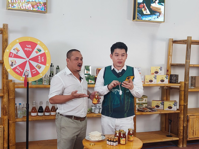 河内在抖音平台上推广“ 一乡一品”产品和各地特产 ảnh 1 河内在抖音平台上推广“ 一乡一品”产品和各地特产 ảnh 1