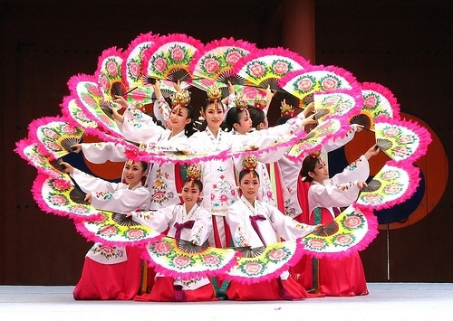 韩国在越南举行文化推广活动 ảnh 1 韩国在越南举行文化推广活动 ảnh 1