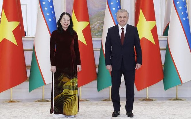 越南国家副主席武氏映春会见出席亚信第六次峰会的各国领导人 ảnh 1 越南国家副主席武氏映春会见出席亚信第六次峰会的各国领导人 ảnh 1