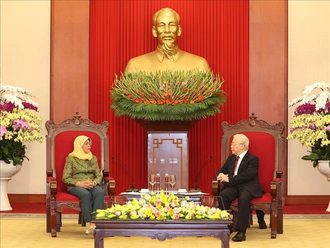 越共中央总书记阮富仲会见新加坡总统哈莉玛·雅各布 ảnh 1 越共中央总书记阮富仲会见新加坡总统哈莉玛·雅各布 ảnh 1
