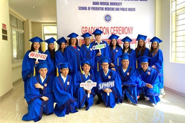 21名应届国际公共卫生硕士研究生获得毕业证书 ảnh 1 21名应届国际公共卫生硕士研究生获得毕业证书 ảnh 1