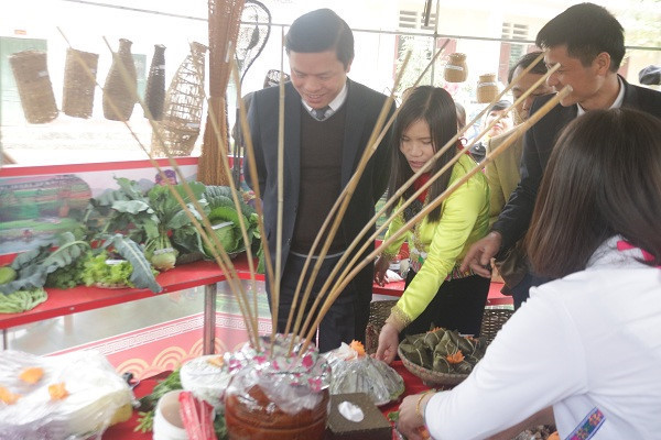 富寿省青山县保护芒族文化从校园抓起 ảnh 1 富寿省青山县保护芒族文化从校园抓起 ảnh 1