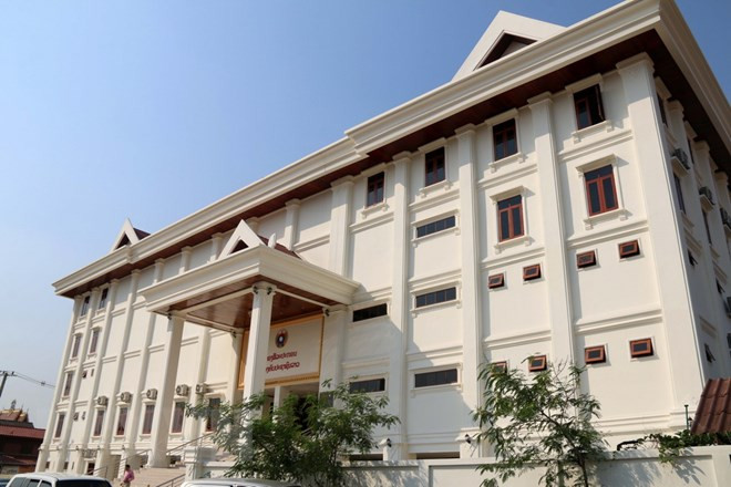 越南国防部向老挝人民军移交老挝人民军队文艺团总部 ảnh 1 越南国防部向老挝人民军移交老挝人民军队文艺团总部 ảnh 1