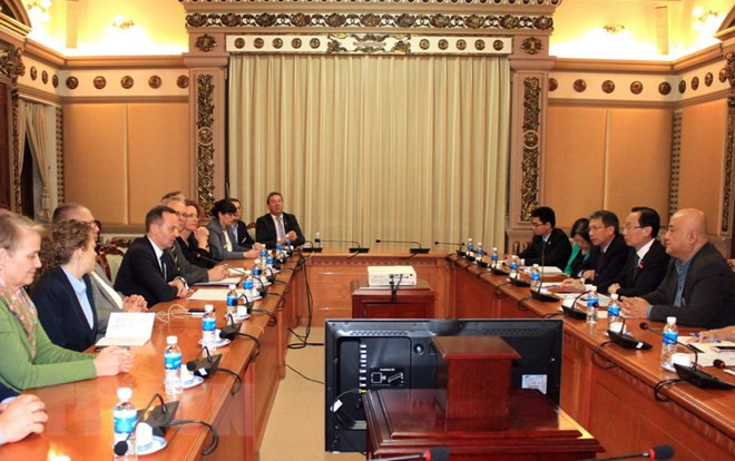 胡志明市与德国莱茵兰-普法尔茨州加强合作 ảnh 1