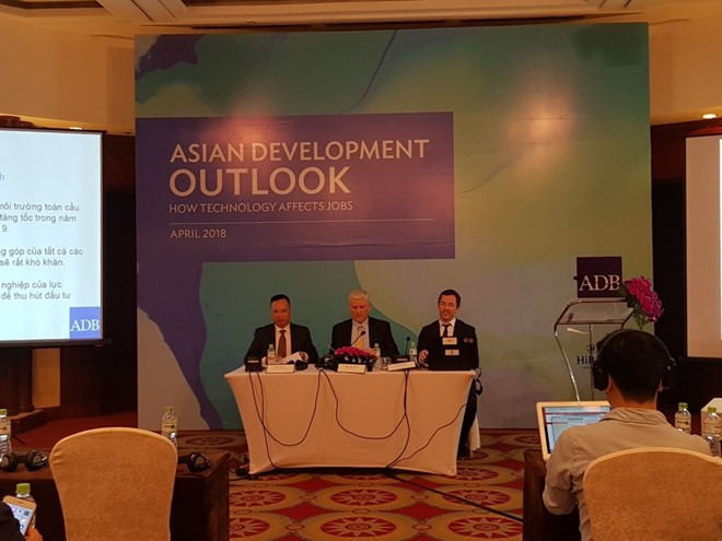 亚行：出口需求旺盛和国内需求迅速扩大助推亚太地区经济强劲增长 ảnh 1