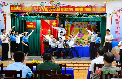 提高长沙部队的抵抗力:为官兵培养奉献精神 ảnh 1 提高长沙部队的抵抗力:为官兵培养奉献精神 ảnh 1