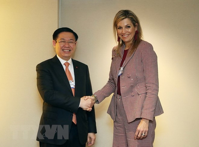 王廷惠在第48届世界经济论坛年会开展系列会见活动 ảnh 2 王廷惠在第48届世界经济论坛年会开展系列会见活动 ảnh 2