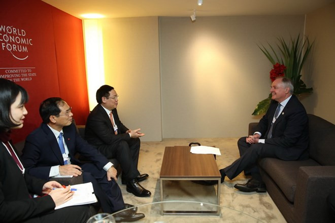 王廷惠在第48届世界经济论坛年会开展系列会见活动 ảnh 3 王廷惠在第48届世界经济论坛年会开展系列会见活动 ảnh 3