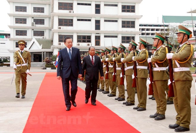 老挝领导高度评价越南公安部与老挝公安部之间的合作成果 ảnh 3