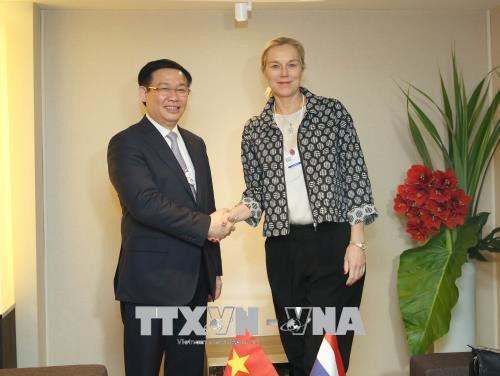 2018年达沃斯论坛: 越南同东盟共同体自信走向繁荣和包容性发展 ảnh 3 2018年达沃斯论坛: 越南同东盟共同体自信走向繁荣和包容性发展 ảnh 3