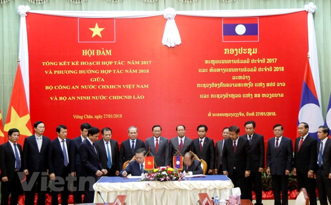老挝领导高度评价越南公安部与老挝公安部之间的合作成果 ảnh 4