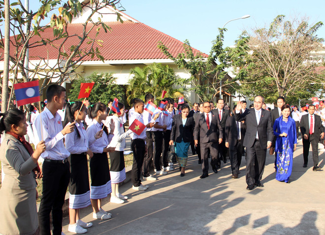 胡志明市与老挝首都万象分享城市建设经验 ảnh 2 胡志明市与老挝首都万象分享城市建设经验 ảnh 2