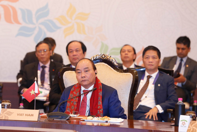 阮春福出席东盟与印度建立对话伙伴关系25周年纪念峰会 ảnh 1