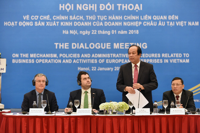 行政手续改革咨询委员会与欧洲企业进行政策对话 ảnh 1