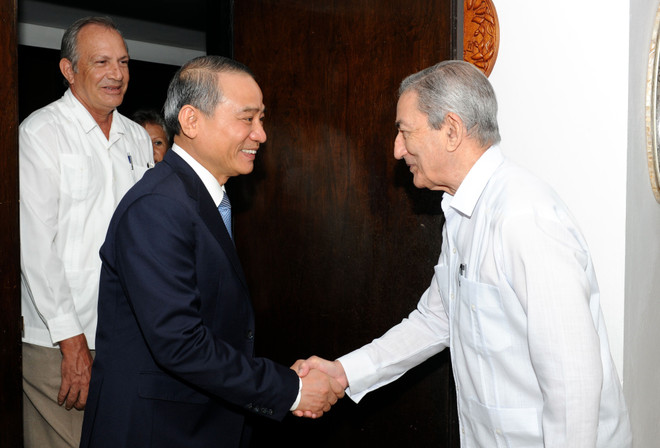 岘港市委代表团对古巴进行工作访问 ảnh 1 岘港市委代表团对古巴进行工作访问 ảnh 1