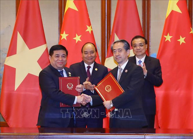 越南政府总理阮春福与中国国务院总理李克强举行会谈 ảnh 3 越南政府总理阮春福与中国国务院总理李克强举行会谈 ảnh 3