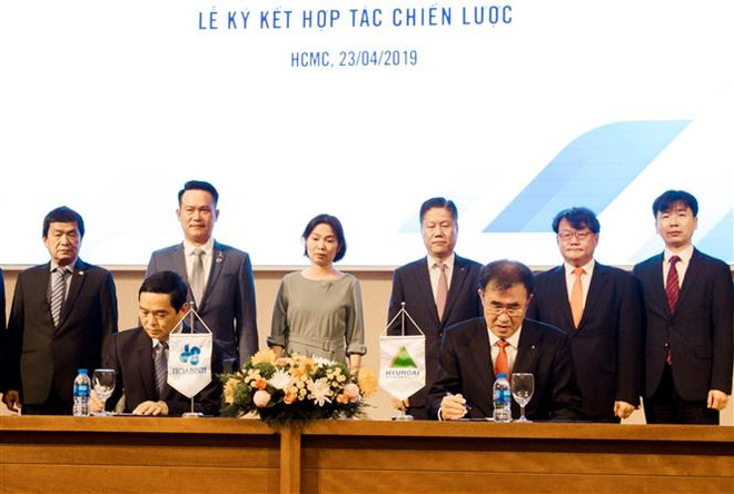 韩国现代电梯制造公司向越南和平建设集团投资5750亿越盾 ảnh 1 韩国现代电梯制造公司向越南和平建设集团投资5750亿越盾 ảnh 1