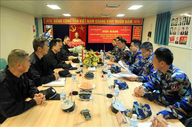 2019年越中北部湾共同渔区海上联合检查行动圆满结束 ảnh 1 2019年越中北部湾共同渔区海上联合检查行动圆满结束 ảnh 1