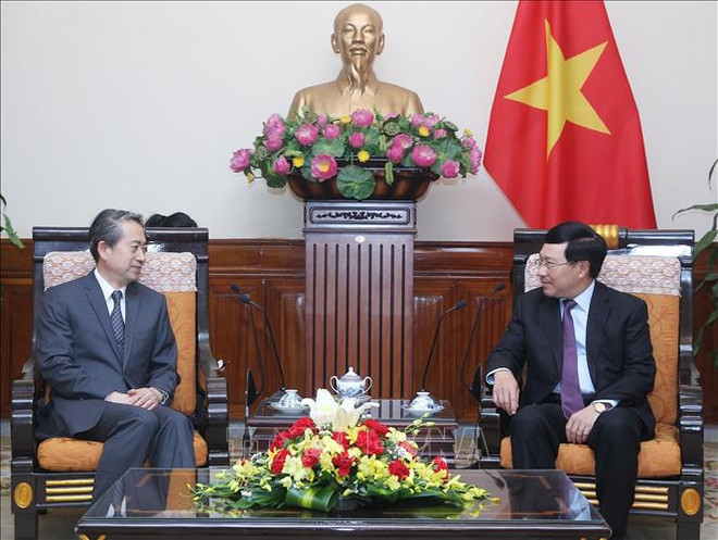 政府副总理兼外长范平明会见中国驻越大使熊波 ảnh 1 政府副总理兼外长范平明会见中国驻越大使熊波 ảnh 1
