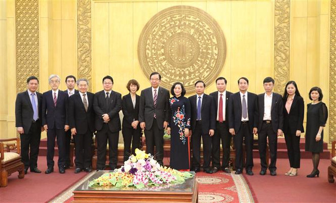 日本共产党代表团赴宁平省考察 ảnh 1