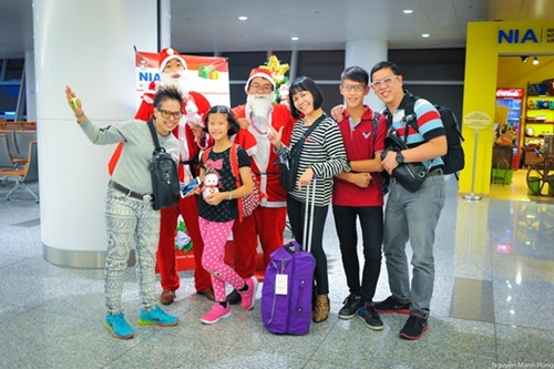 内排国际机场启动喜迎圣诞节和2019新年活动 ảnh 1
