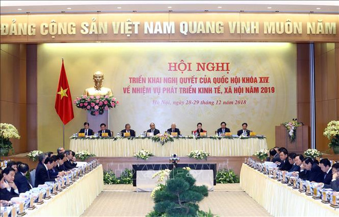 政府总理阮春福:政府坚持经济、社会和环境三大支柱的原则 ảnh 2 政府总理阮春福:政府坚持经济、社会和环境三大支柱的原则 ảnh 2