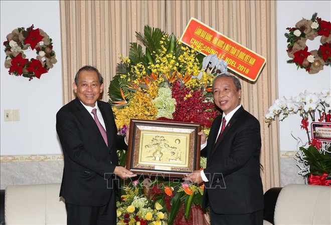 政府常务副总理张和平走访岘港教区 ảnh 2 政府常务副总理张和平走访岘港教区 ảnh 2