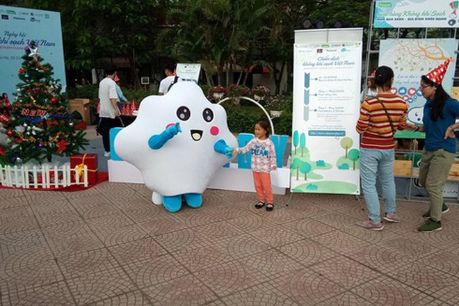 2018年越南清洁空气活动吸引1000人参加 ảnh 1 2018年越南清洁空气活动吸引1000人参加 ảnh 1