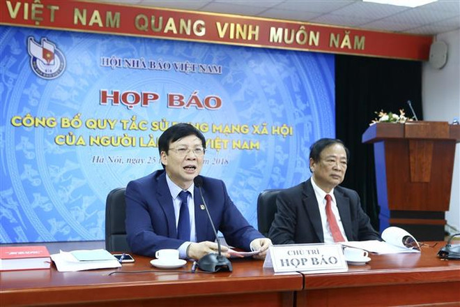 越南新闻工作者使用社交网行为规范对外公布 ảnh 1 越南新闻工作者使用社交网行为规范对外公布 ảnh 1