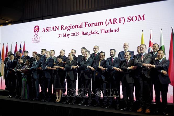 越南出席东盟地区论坛高官会 ảnh 1
